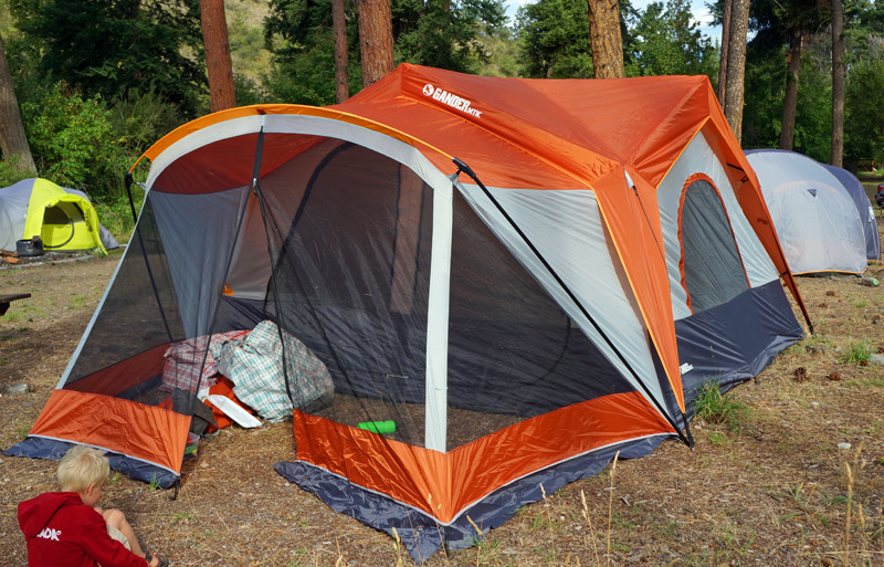gander-mountain-northern-lights-10-person-tent-with-vestibule-the